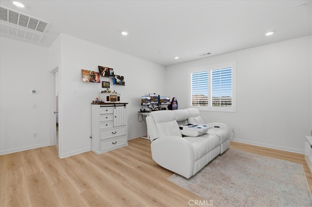4208 Oak Property Photo 22