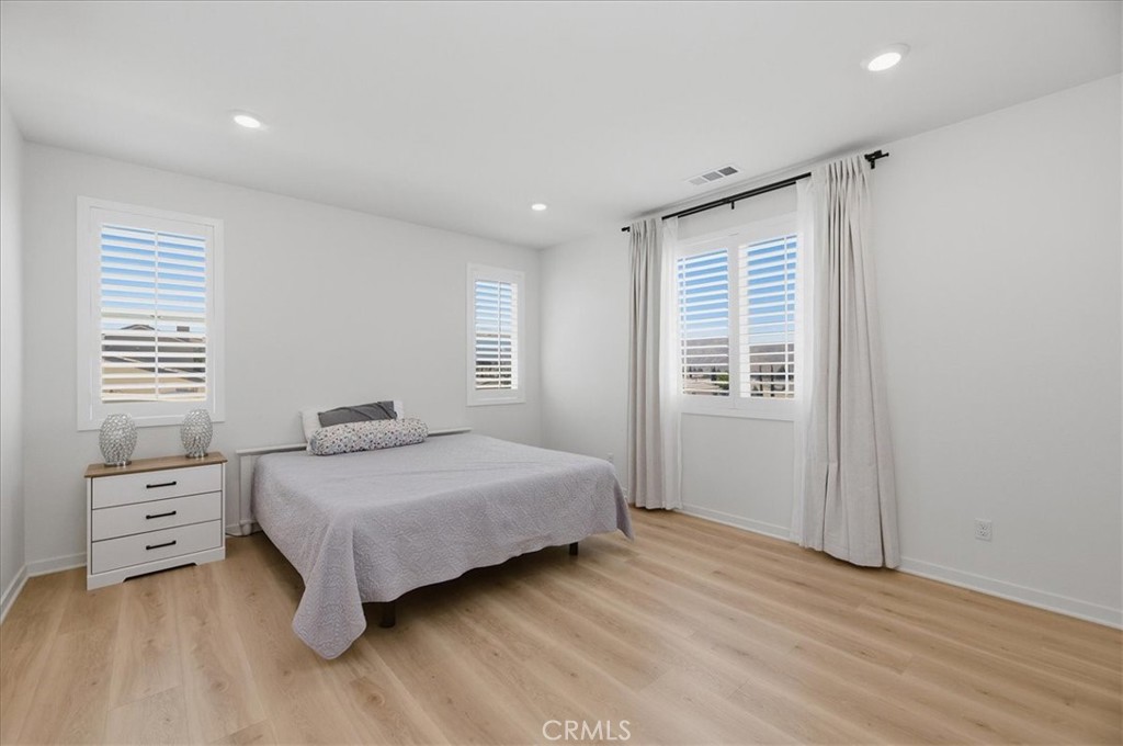 4208 Oak Property Photo 23