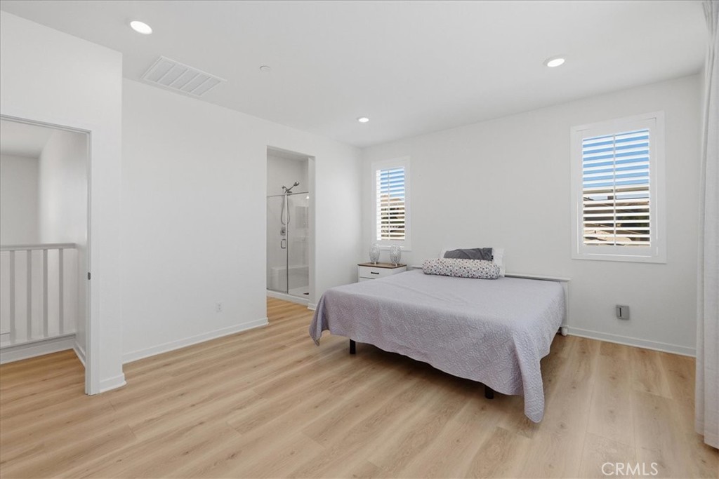 4208 Oak Property Photo 24