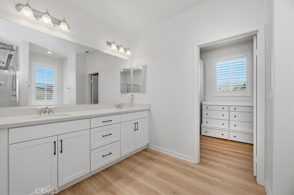 4208 Oak Property Photo 27