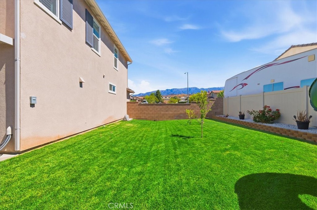 4208 Oak Property Photo 34
