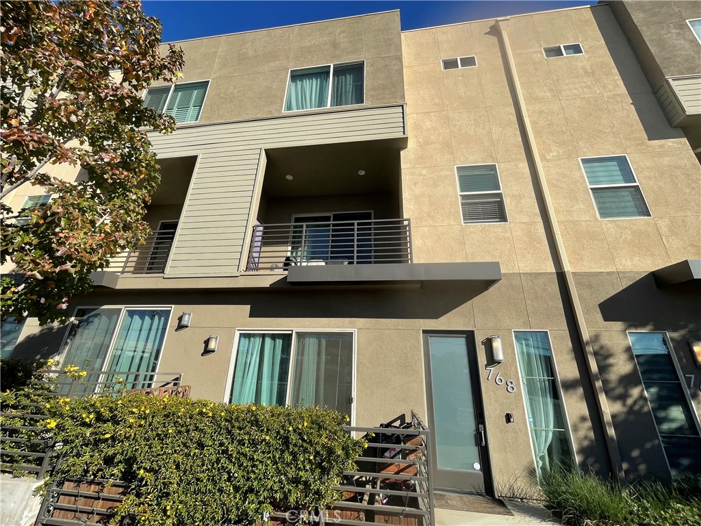 768 Central Property Photo 1