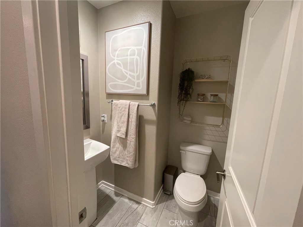 768 Central Property Photo 9