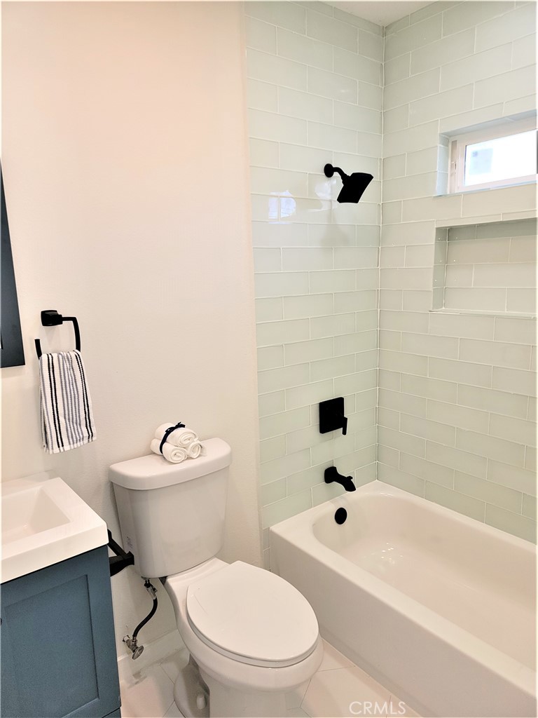 7040 3rd Property Photo 9