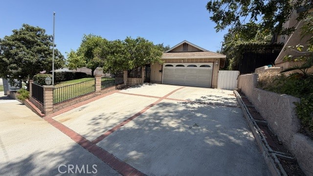 638 N Kidder Property Photo 1