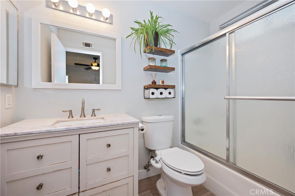 28679 Strathmore Property Photo 17