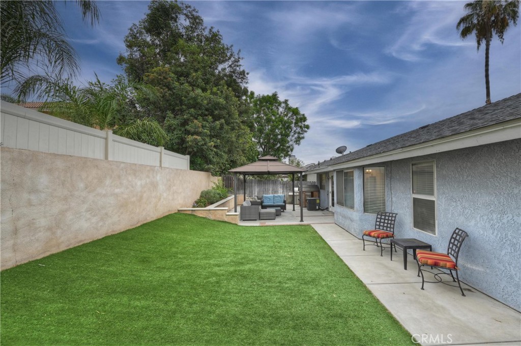 28679 Strathmore Property Photo 22
