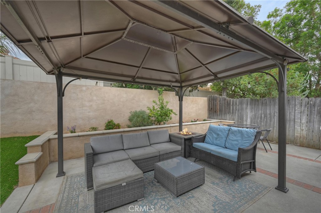 28679 Strathmore Property Photo 26