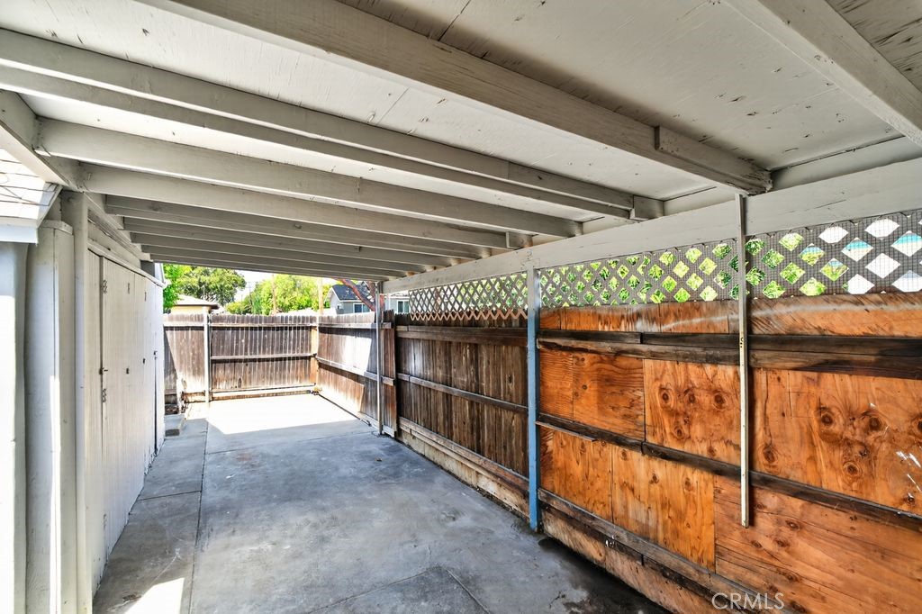 416 N Monterey Property Photo 20