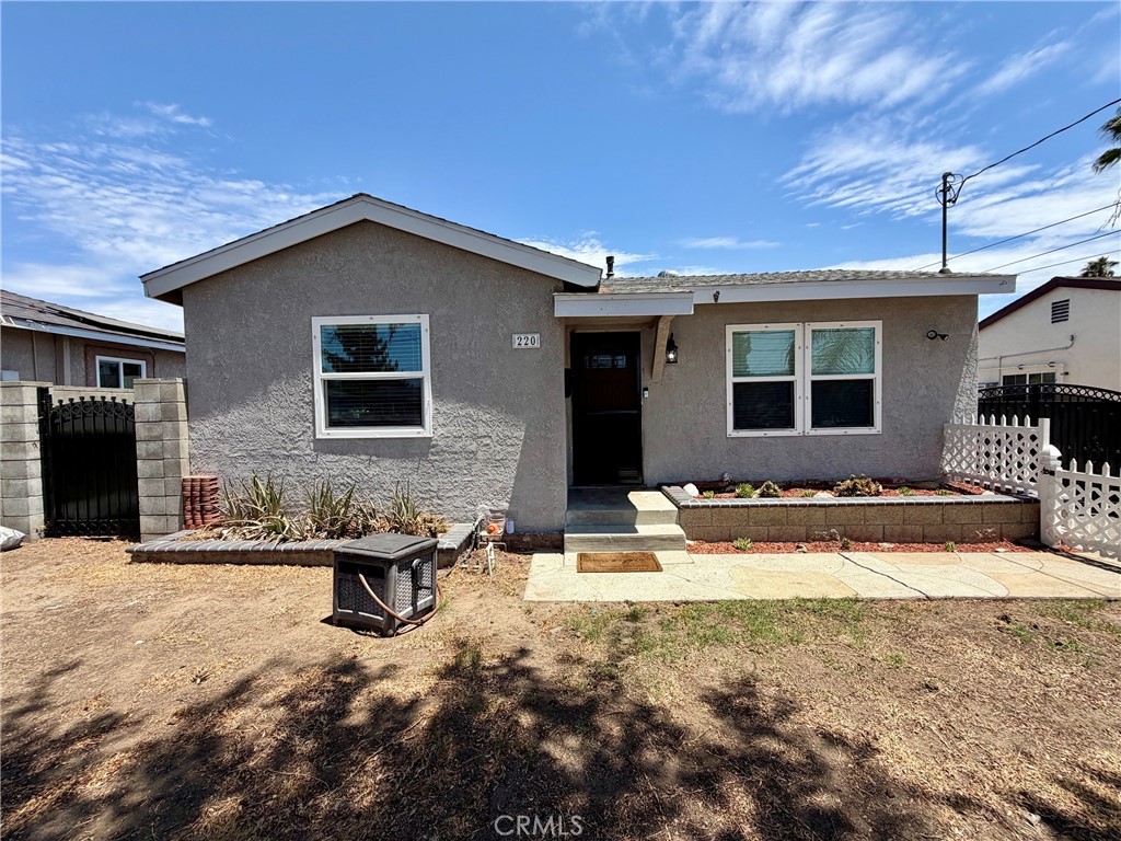 220 N Orange Avenue Property Photo 11