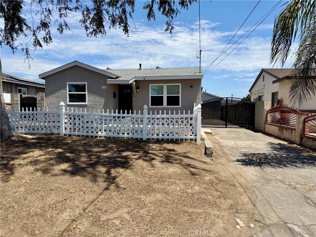 220 N Orange Avenue Property Photo 16