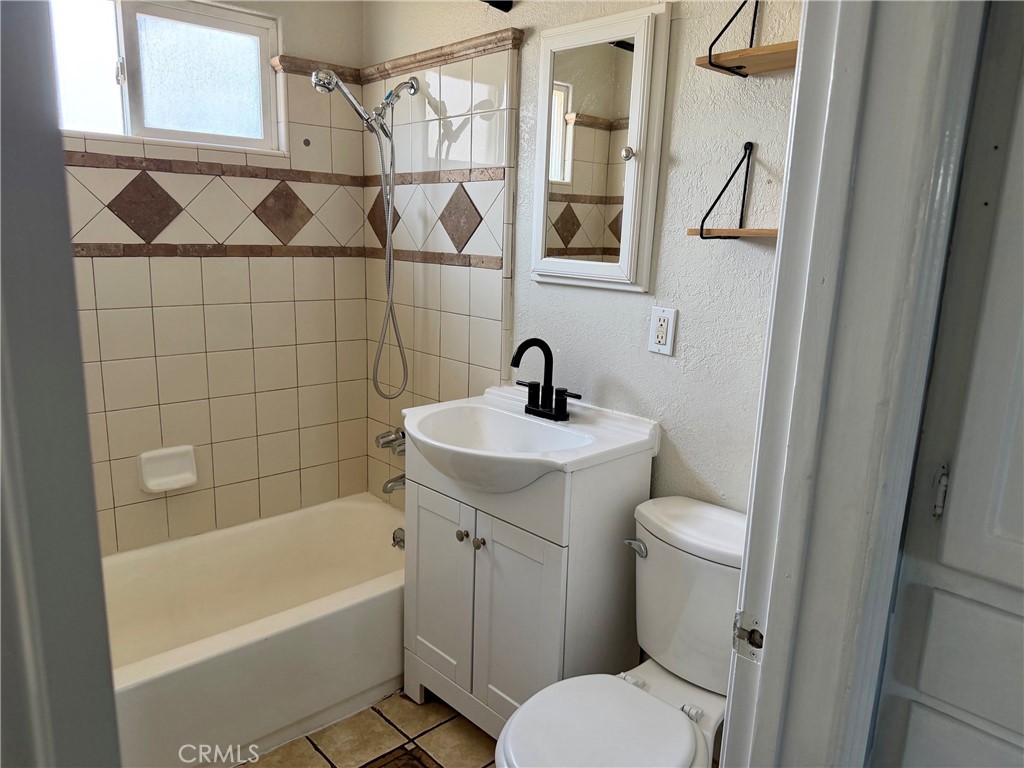 220 N Orange Avenue Property Photo 38