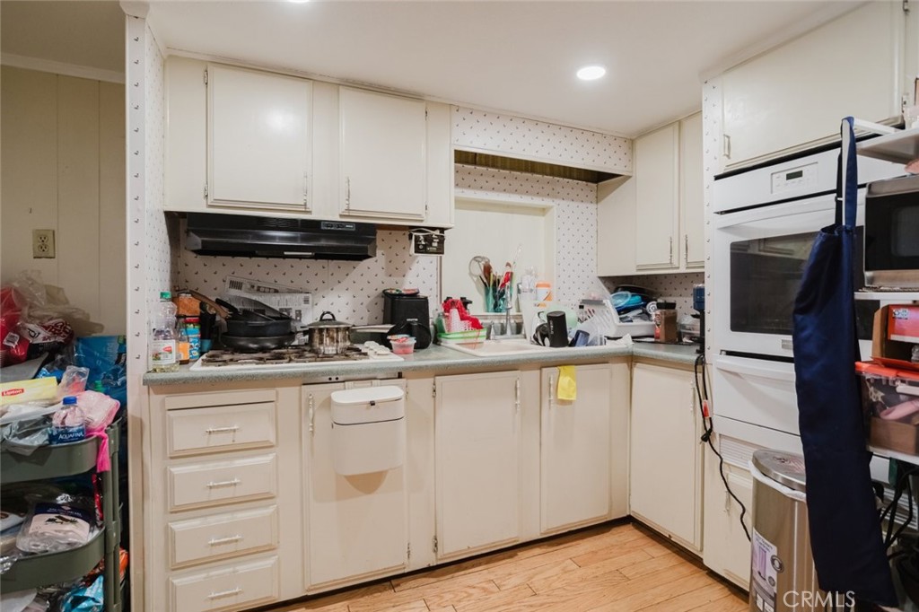 4400 Holt Boulevard 37 Property Photo 10