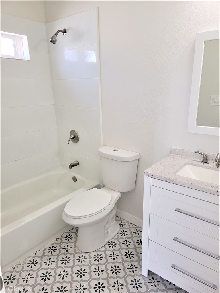 7040 3rd Property Photo 15