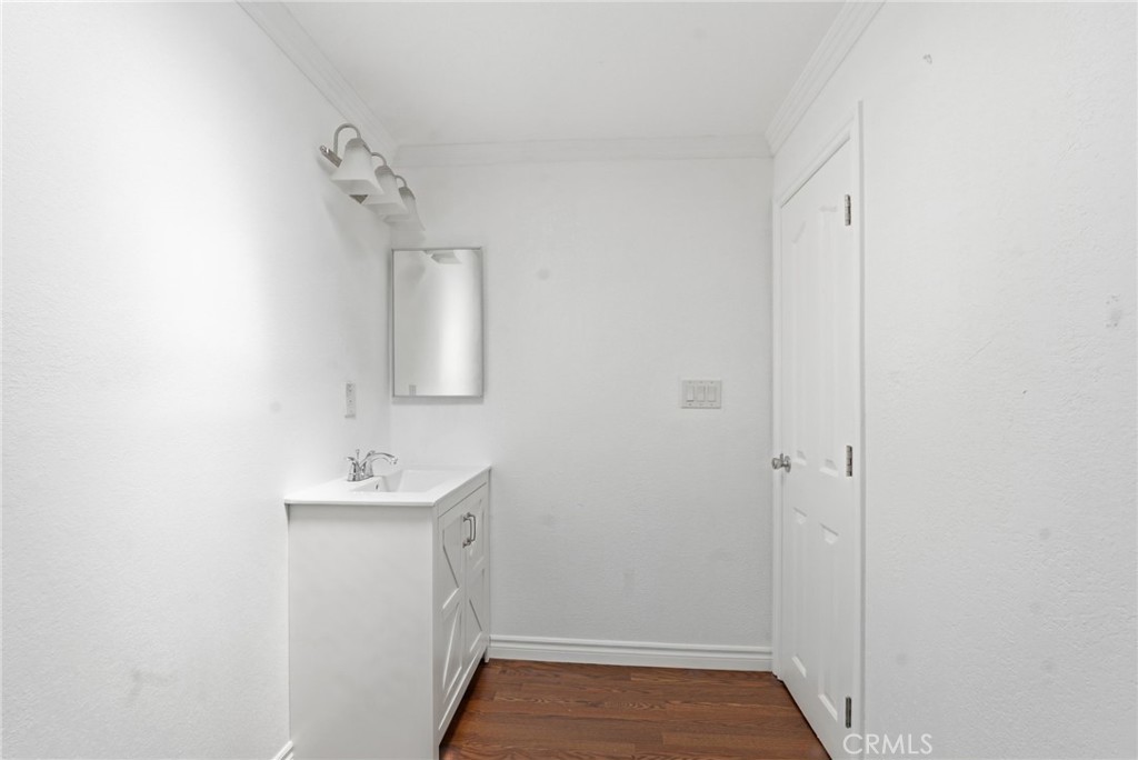 8787 Locust Avenue 99 Property Photo 15