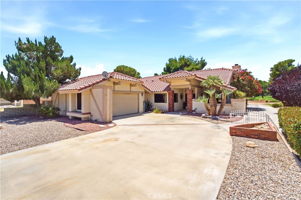 14779 Greenbriar Property Photo 3