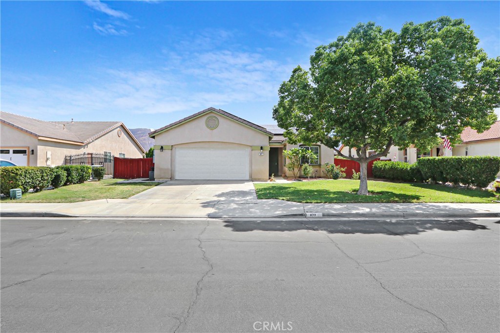 877 Peaceful Lane Property Photo 2