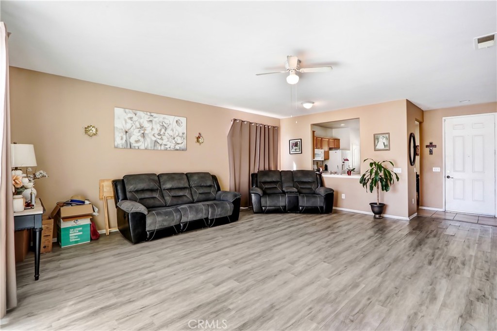 877 Peaceful Lane Property Photo 4