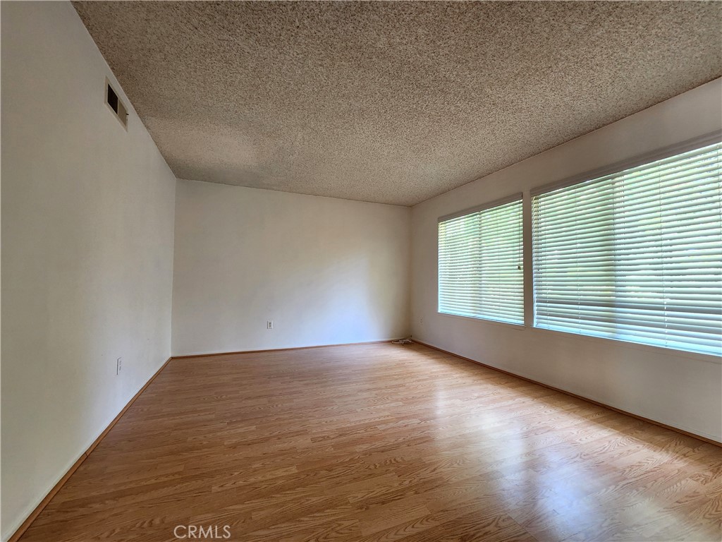 1264 Tarryglen Ln Property Photo 3