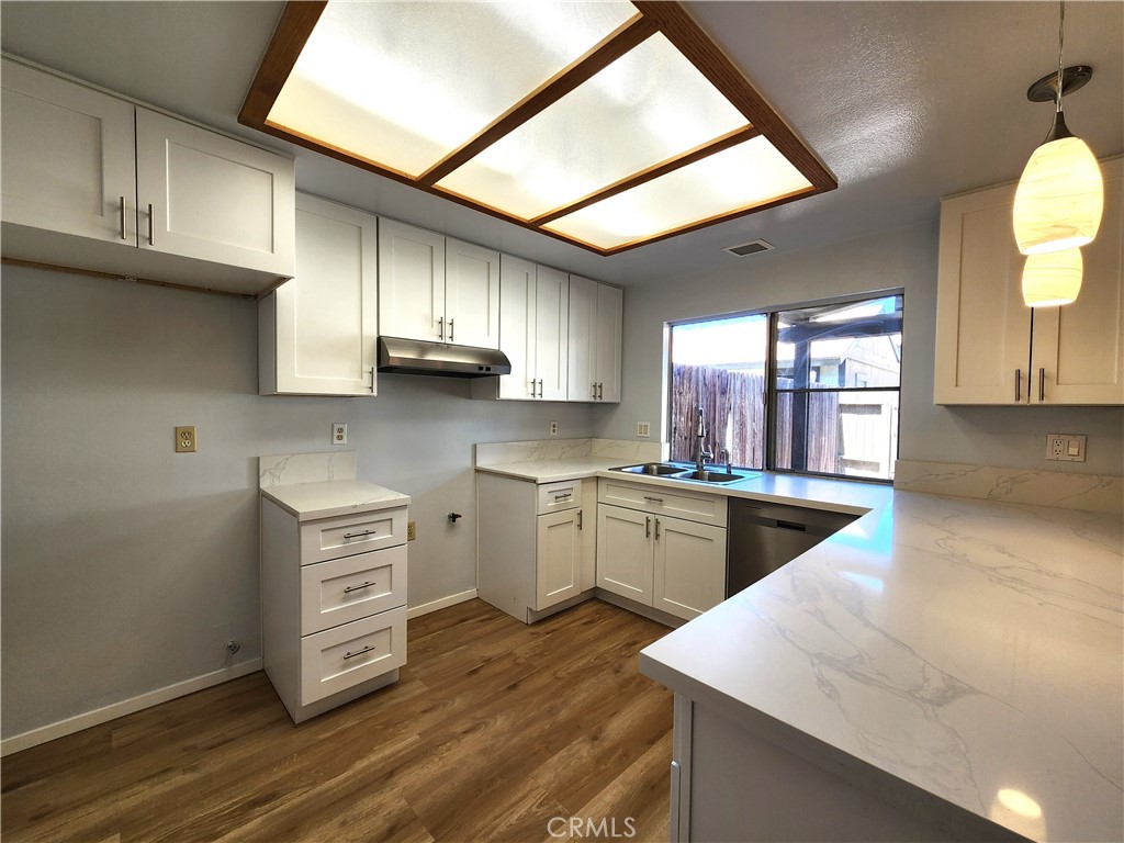 1264 Tarryglen Ln Property Photo 4