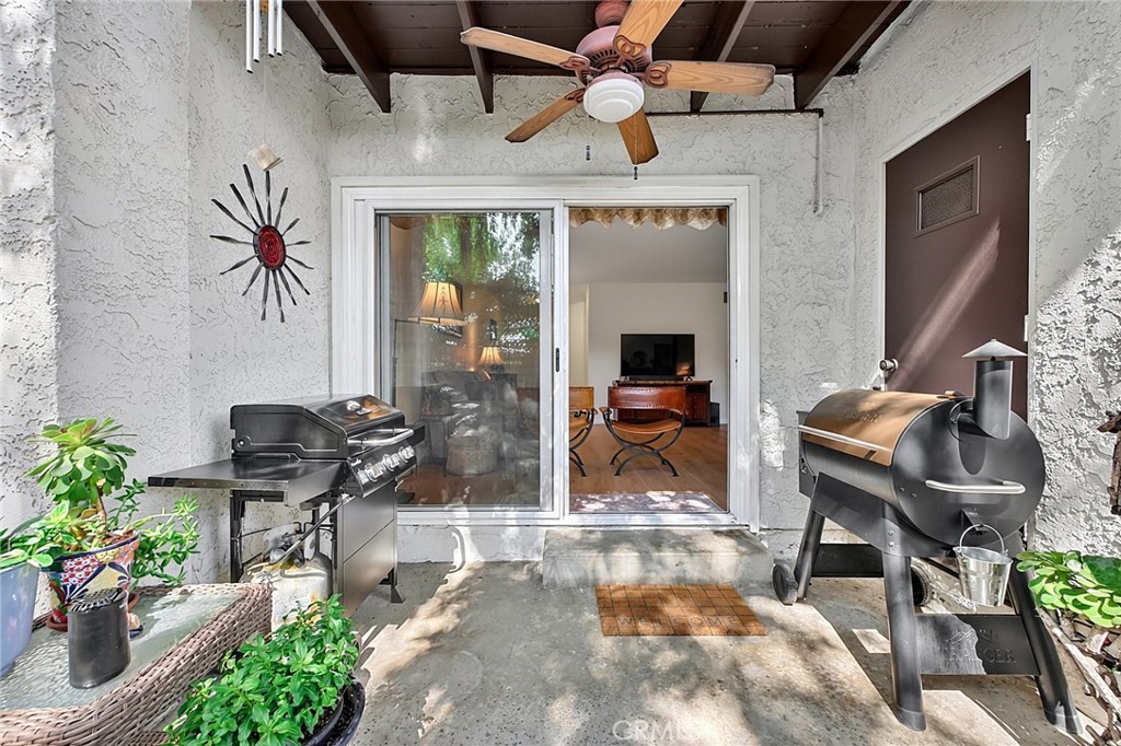 2245 Smoke Tree Lane Property Photo 38