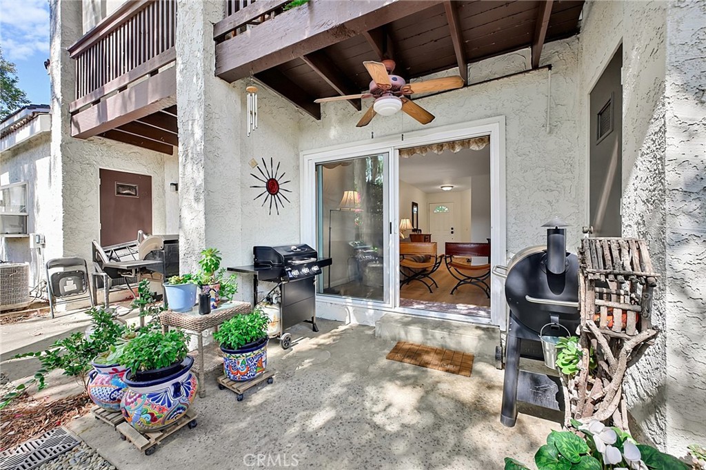 2245 Smoke Tree Lane Property Photo 39