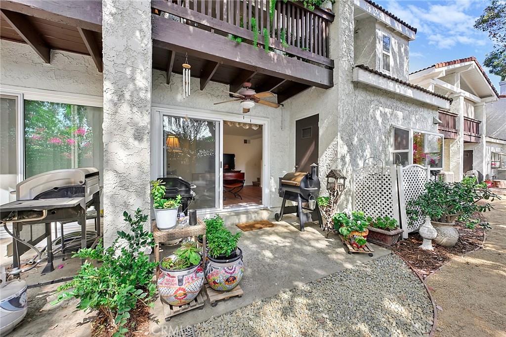 2245 Smoke Tree Lane Property Photo 43