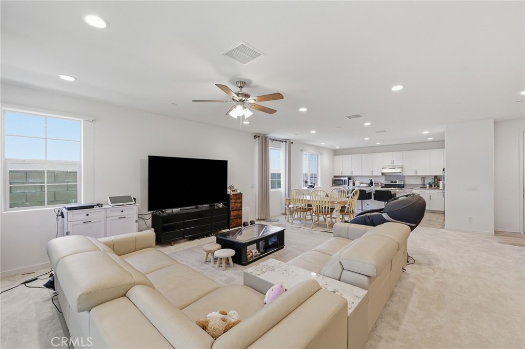 7022 Calla Lily 3 Property Photo 2