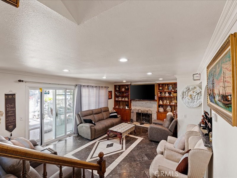 10306 Victoria Street Property Photo 7