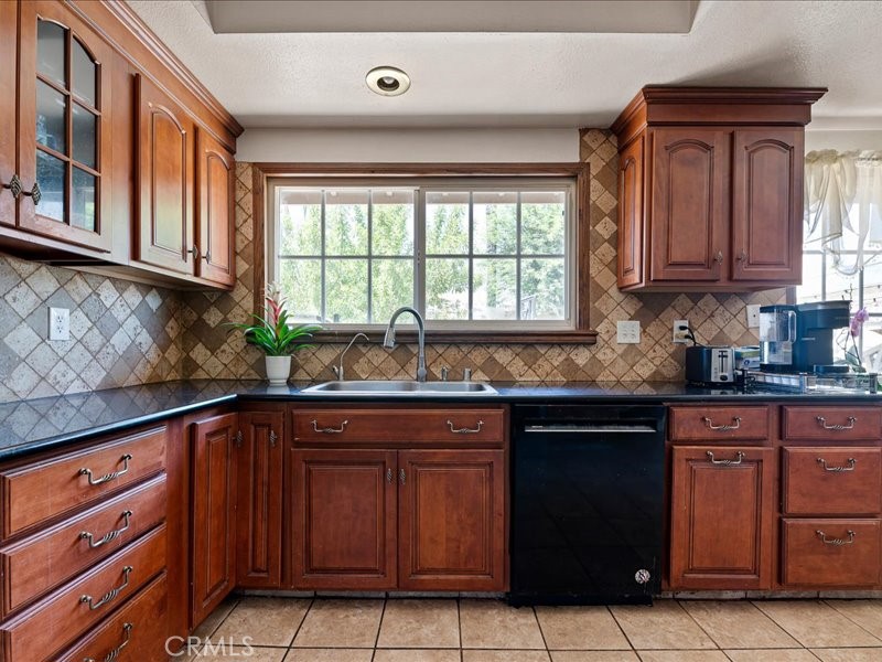 10306 Victoria Street Property Photo 13
