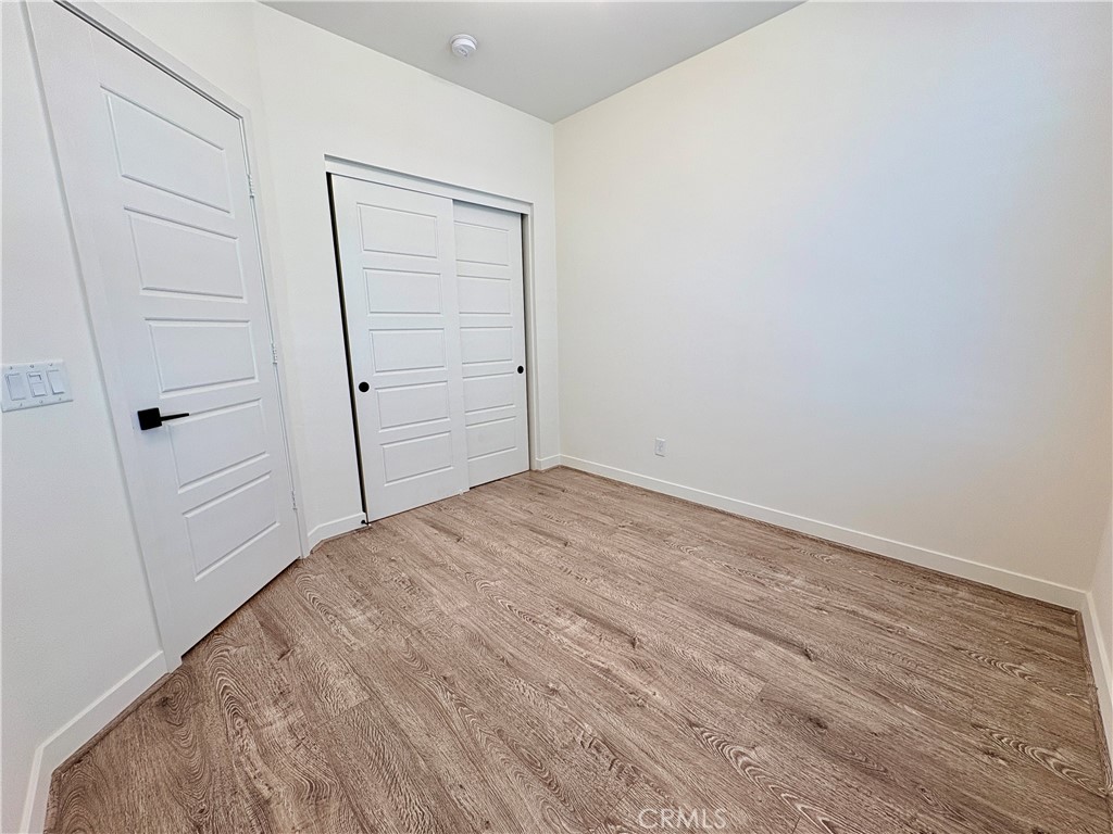489 Rose Court E Property Photo 8
