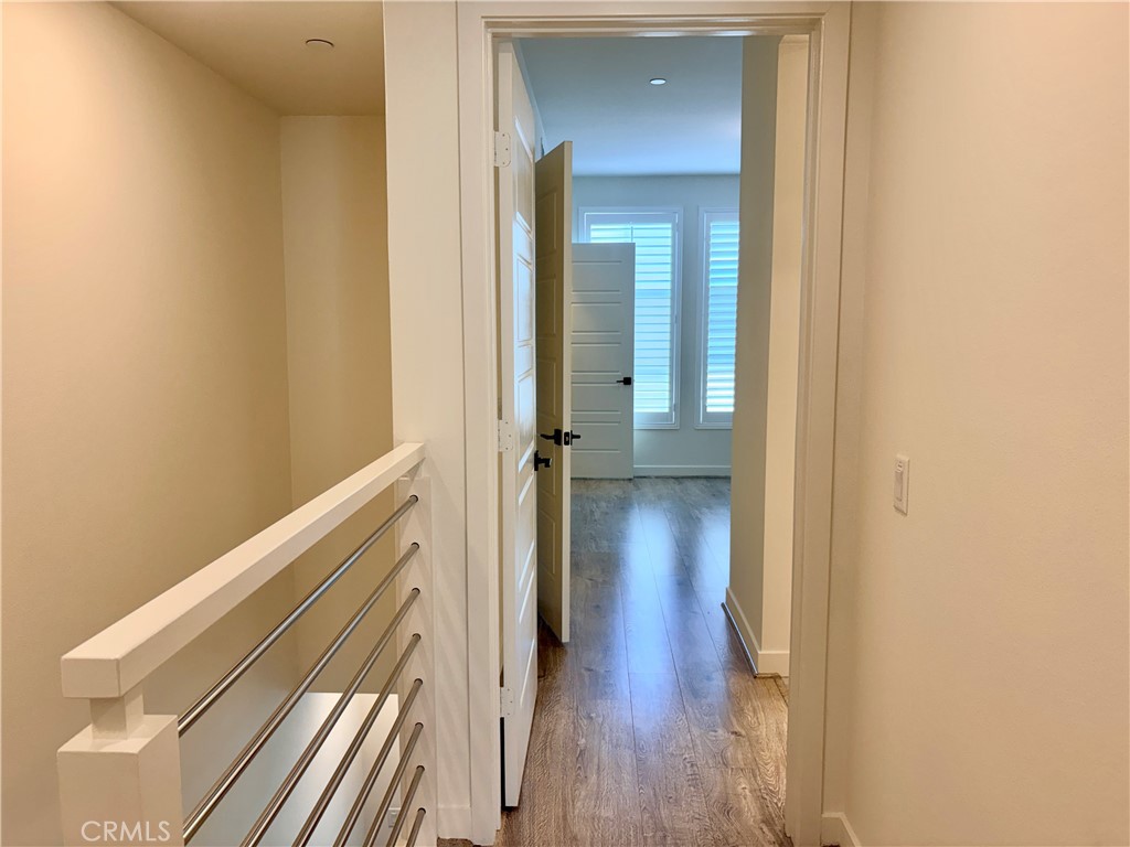 489 Rose Court E Property Photo 16