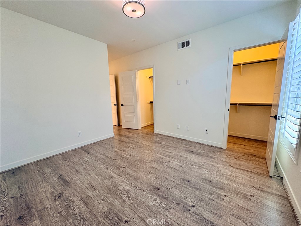 489 Rose Court E Property Photo 19