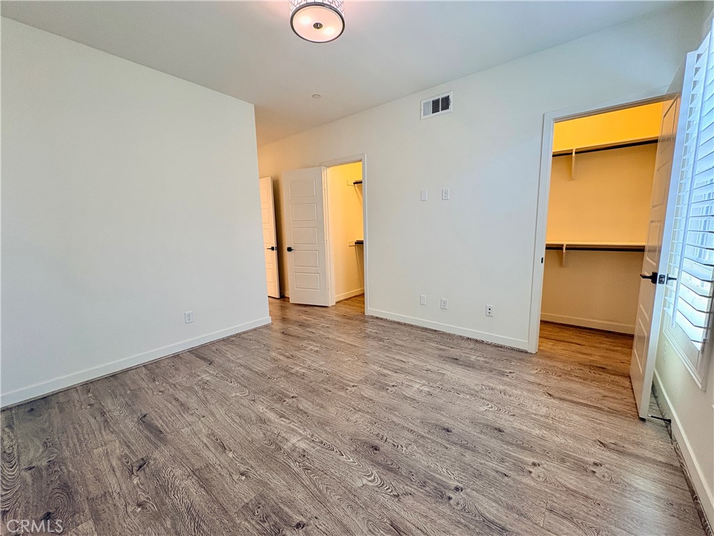 489 Rose Court E Property Photo 19