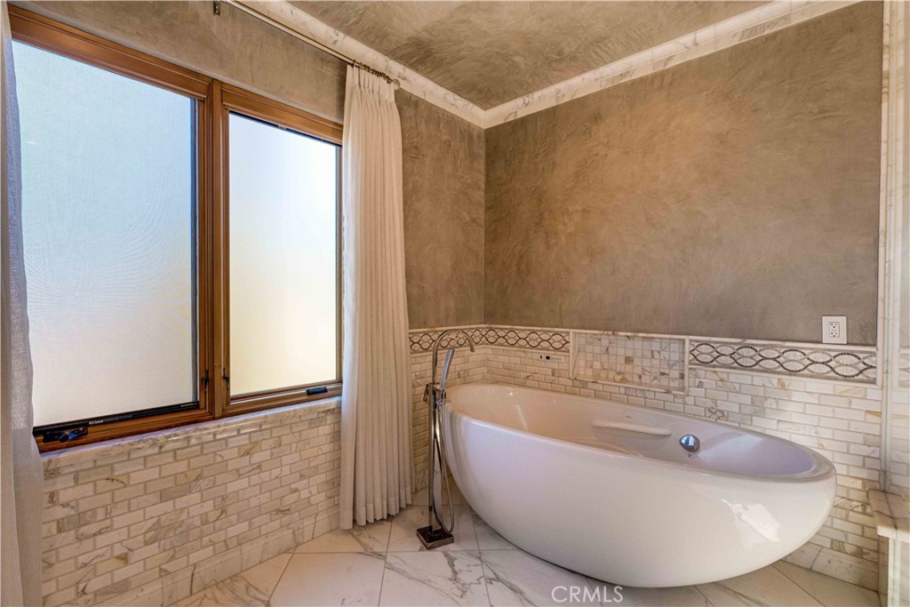 19426 Via Del Caballo Property Photo 42