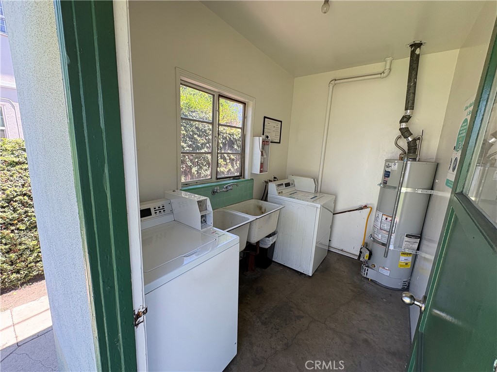 1118 Western Avenue Property Photo 30