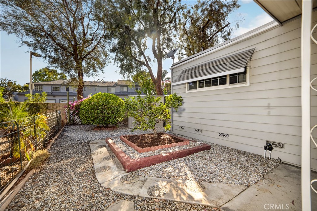 8651 Foothill Blvd Spc 49 Property Photo 32