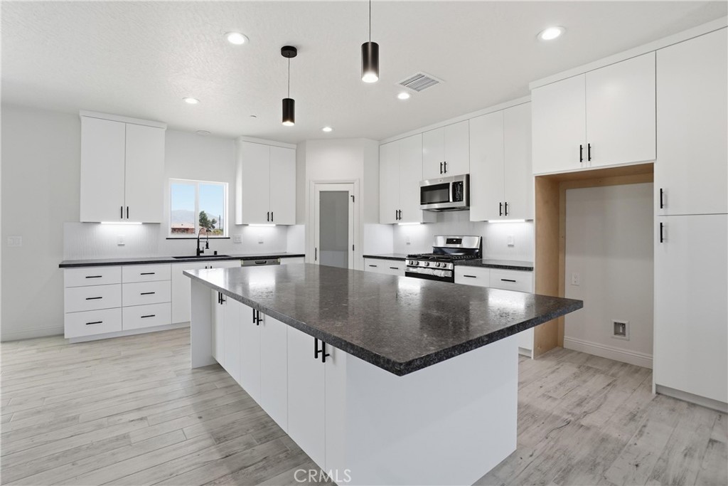 22819 Little Beaver Road Property Photo 17
