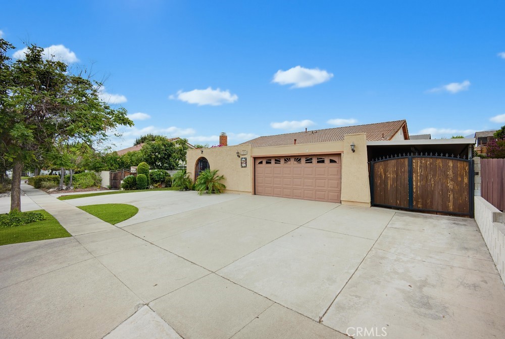 1423 Purdue Property Photo 3
