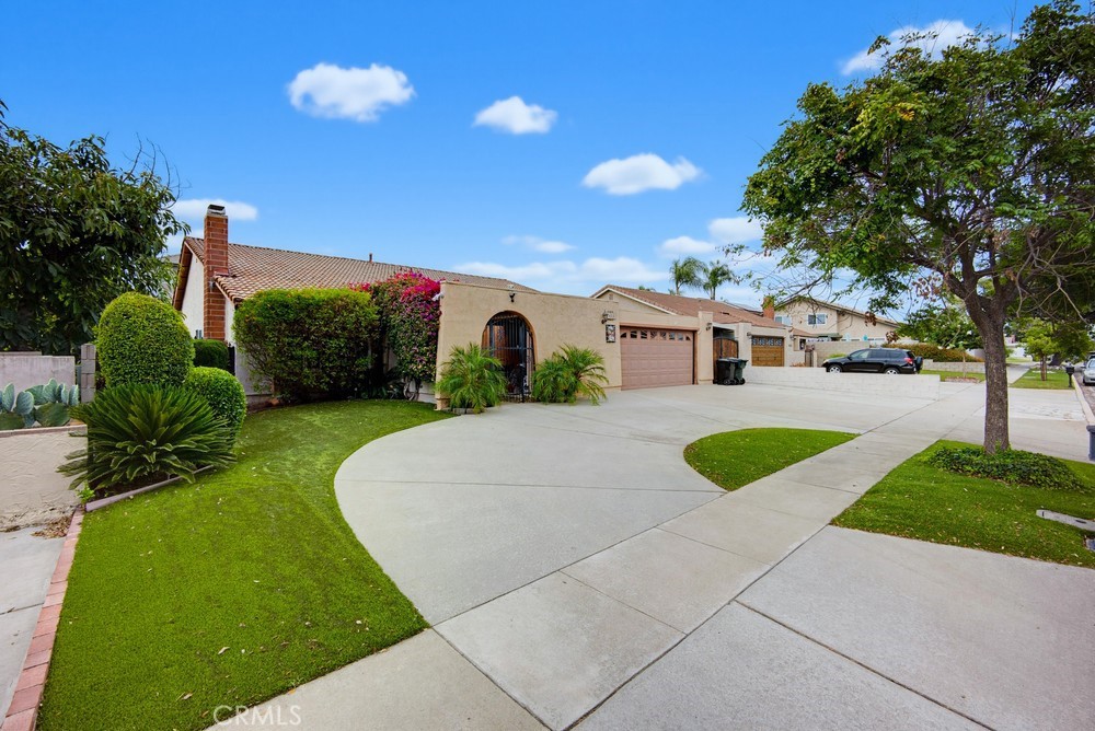 1423 Purdue Property Photo 4