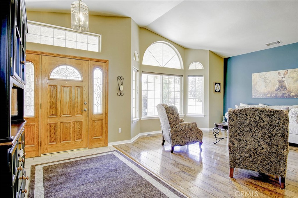 13634 Oak Mesa Drive Property Photo 3
