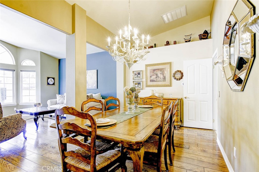 13634 Oak Mesa Drive Property Photo 8