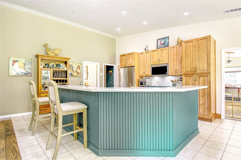 13634 Oak Mesa Drive Property Photo 12