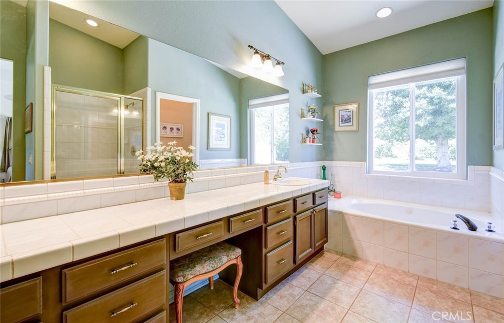 13634 Oak Mesa Drive Property Photo 25