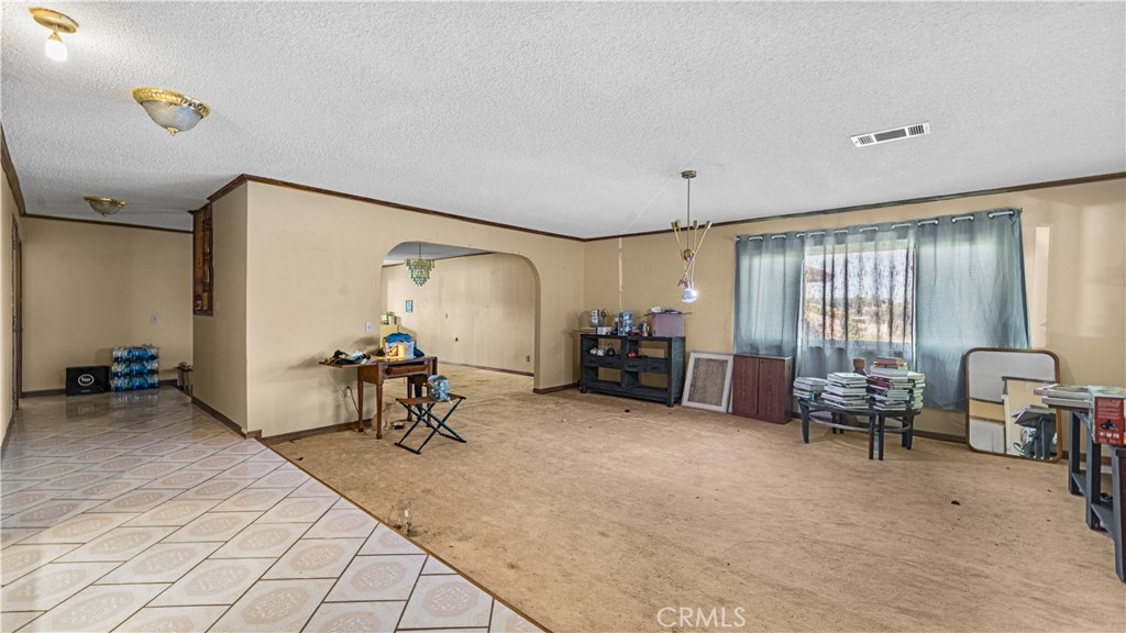 19381 Kinai Property Photo 5