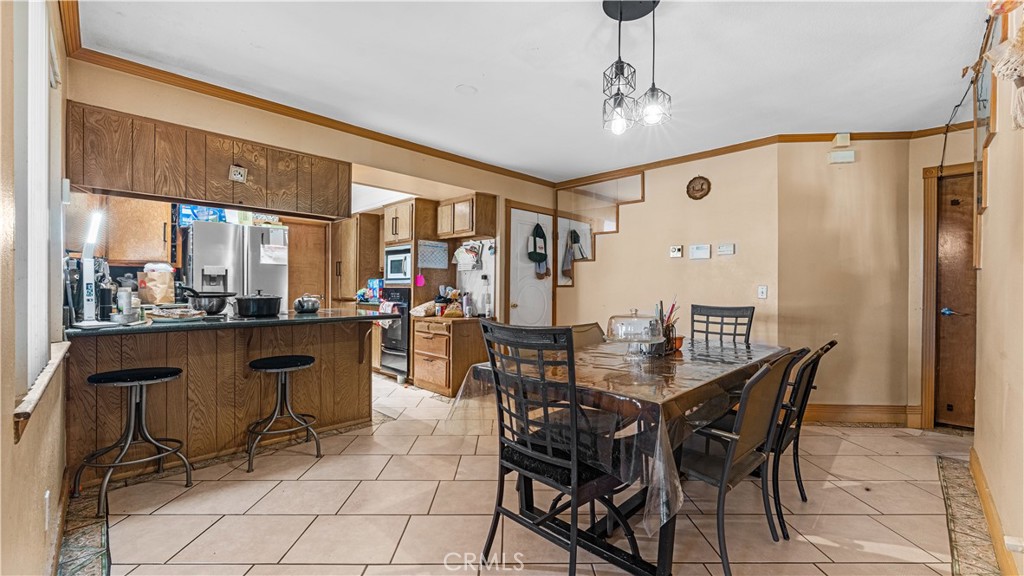 19381 Kinai Property Photo 6