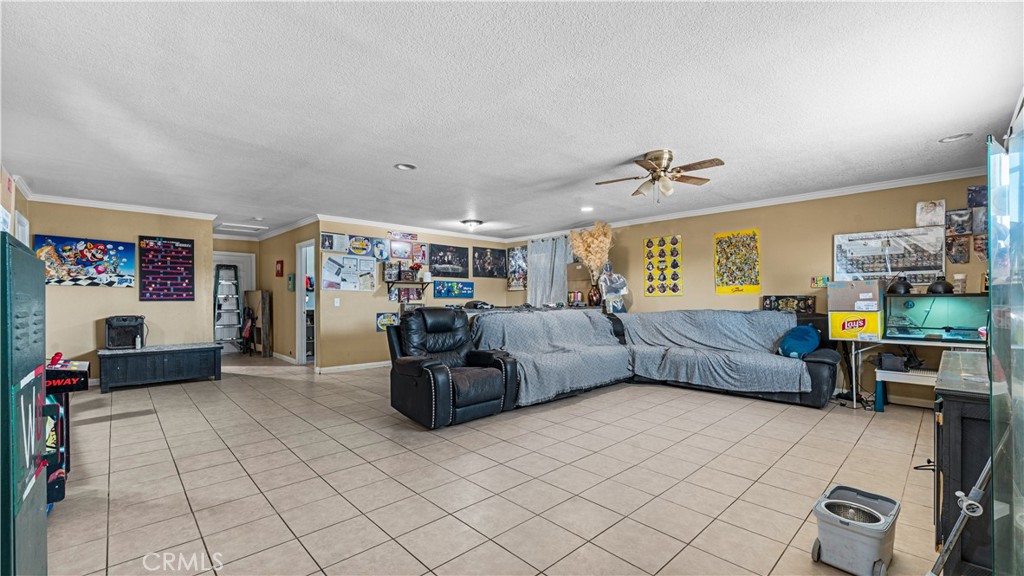 19381 Kinai Property Photo 17