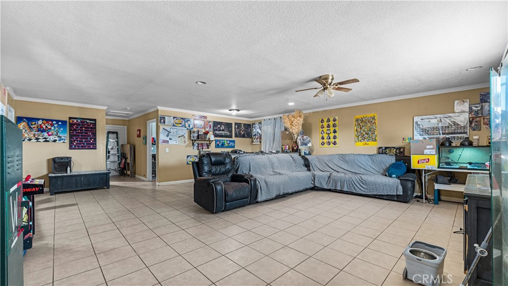 19381 Kinai Property Photo 17