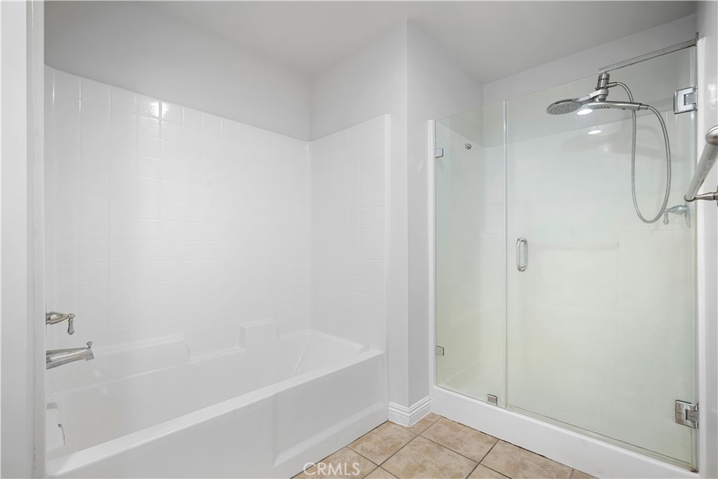 6800 Corbin Avenue 106 Property Photo 19
