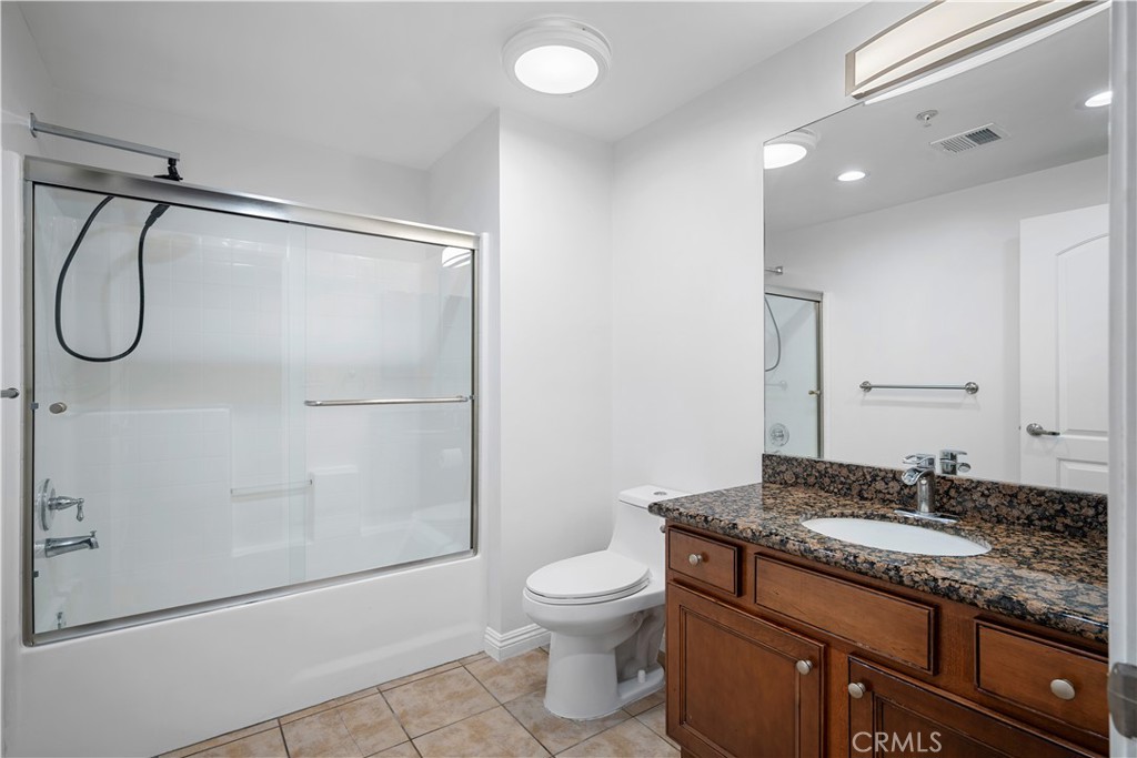 6800 Corbin Avenue 106 Property Photo 24